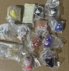 y*m様 めじるしアクセサリー ハローキティ ケアベア おじゃる丸 銀魂等 まとのサムネイル