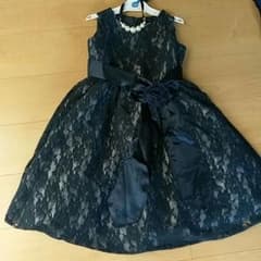 紺色のドレスのサムネイル