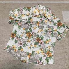 のんたんたん様専用★アロハシャツ レディースのサムネイル