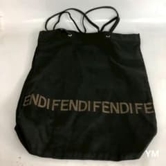 【4月中限定10000円引き】FENDI レザーバッグ ブラック A4収納可能 4月中限定10000円引き】FENDI レザーバッグ ブラック A4収納可能