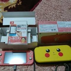 Nintendo Switch NINTENDO SWITCH LITE イエ…のサムネイル