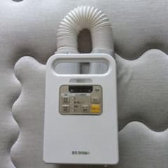 アイリスオーヤマ ふとん乾燥機 カラリエ ホワイト FK-JN1F-W - メルカリ