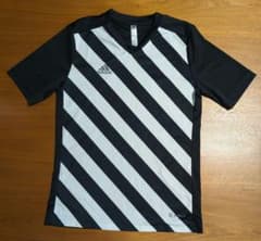 adidas アディダス サッカーシャツ 160cm