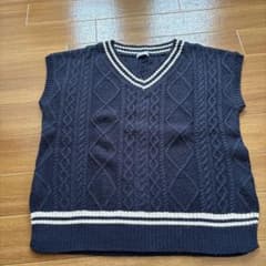 ケーブルニット しまむら ベストのサムネイル