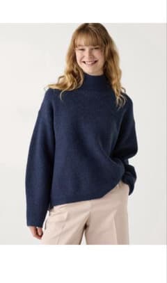 UNIQLO スフレヤーンハイネックセーターLサイズのサムネイル