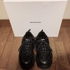 BALENCIAGA Triple-S BLACKのサムネイル
