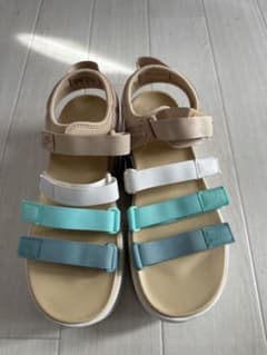 27㎝　NIKEサンダルのサムネイル