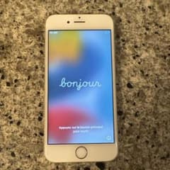 【動作品】iPhone 6s 64GB シルバー　SIMフリー バッテリー要交換のサムネイル