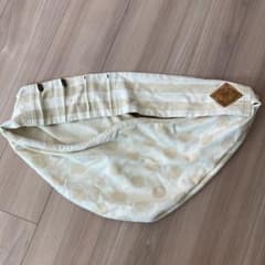 新生児横抱き用抱っこ紐のサムネイル