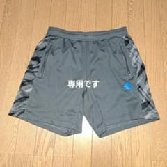 adidas　ショートパンツのサムネイル