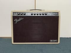 Fender フェンダー Tone Master Deluxe Reverbのサムネイル