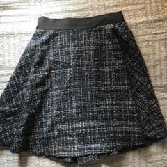スカートのサムネイル