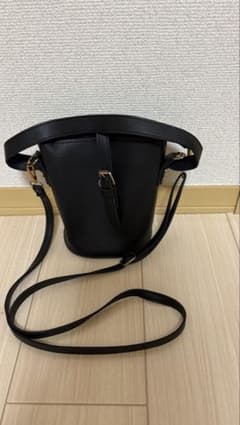 ブラック バケットショルダーバッグのサムネイル