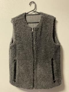 【美品】ファクトタム　リバーシブルボアベストのサムネイル