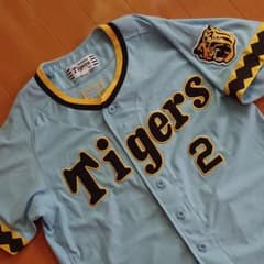 阪神タイガース 輝流ラインユニフォームのサムネイル
