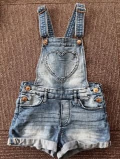 お値下げしました‼️H&M ♡デニムサロペット130cmのサムネイル