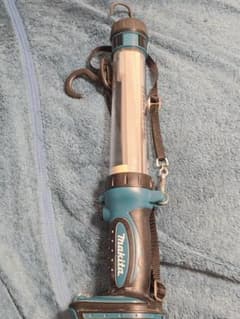 マキタ充電式、蛍光灯・ML144・14.4V、12V兼用のサムネイル