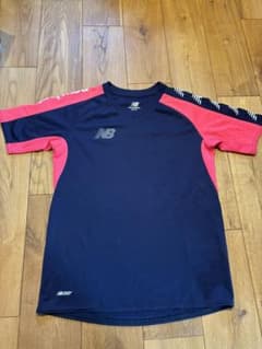 New Balance DRY Tシャツ ネイビー/ピンク 140センチのサムネイル