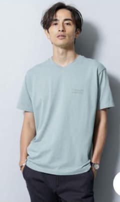 【新品未使用】ナノ ユニバース Tシャツのサムネイル