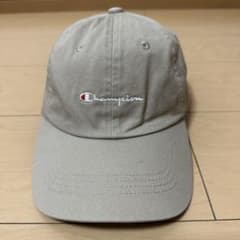 Champion チャンピオン　キャップ ベージュのサムネイル