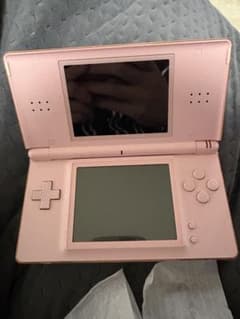 Nintendo DS Lite ノーブルピンク 本体のサムネイル