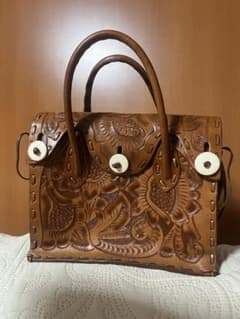 Carving Tribes グレースコンチネンタル レザーバッグのサムネイル