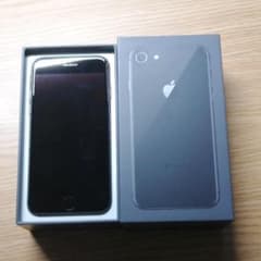 【美品】iPhone 8 Space Gray 64 GB SIMフリーのサムネイル