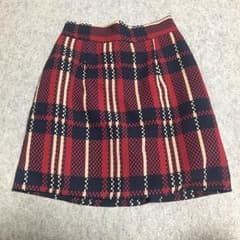チェックスカートのサムネイル