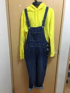 ミニオンコスプレのサムネイル
