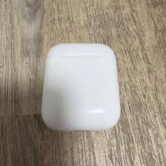 Apple AirPods 第1世代　充電ケース 本体のサムネイル