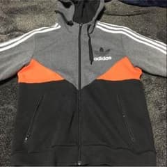 adidas original パーカーのサムネイル