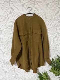 【Mサイズ】ヘンリーネックシャツ♡カーキ・ブラウン系♡のサムネイル