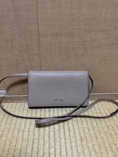 COACH ポーチ型ベージュ長財布のサムネイル