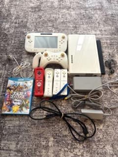 【動作確認済】Nintendo Wii U 本体 ソフト2つ付きのサムネイル