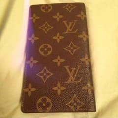 LOUISBUITTONお札入れのサムネイル