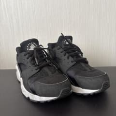 NIKE AIR HUARACHE ブラック スニーカーのサムネイル