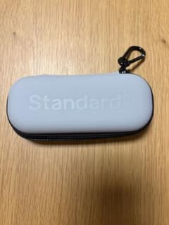 Standard Products カラビナ付メガネケース グレー 未使用のサムネイル