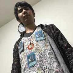 揺れる眼差し３枚セットのサムネイル