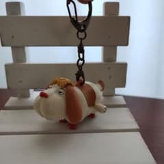 힌키 홀더 태엽으로 움직입니다.