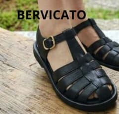 BERVICATO　ベルビカート　ラウンドトウグルカサンダル