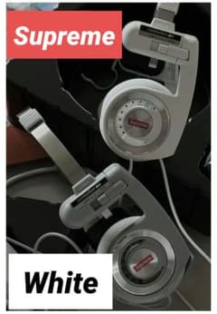 Supreme  Koss Portapro Headphones whiteのサムネイル