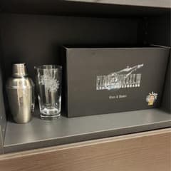 レア100個限定】FF7リメイク レッドブル グラス/シェーカーセット