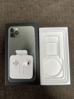 iPhone11Pro max 空箱と純正イヤホンのサムネイル