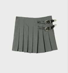 tanakadaisuke silver buckle pleats skirtのサムネイル