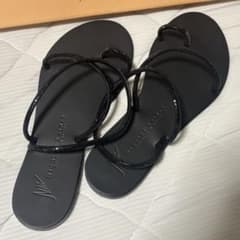 【新品】NICOLAS LAINAS ニコラスライナス　ブラック サンダル 36のサムネイル