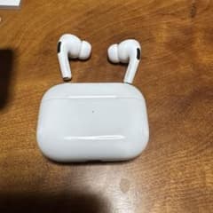 Apple AirPods PRO2 lightningケーブルのサムネイル