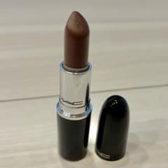 MAC LUSTREGLASS LIPSTICK DESERVE THISのサムネイル