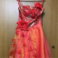 美品‼️可愛いカクテルドレスのサムネイル