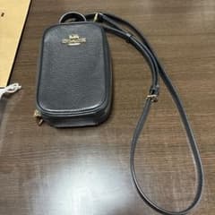 COACH ブラックレザー ショルダーバッグのサムネイル