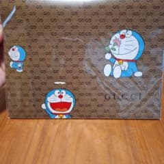 GUCCI ドラえもん 特別版メモ帳 2021年のサムネイル